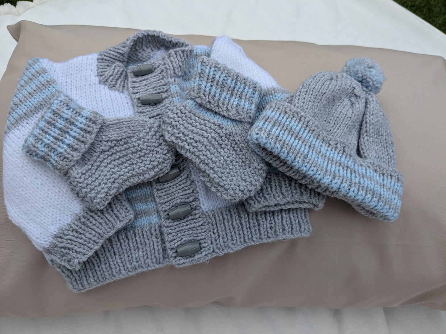 Knitted Cardigan, Hat & Booties Set 0-3 months